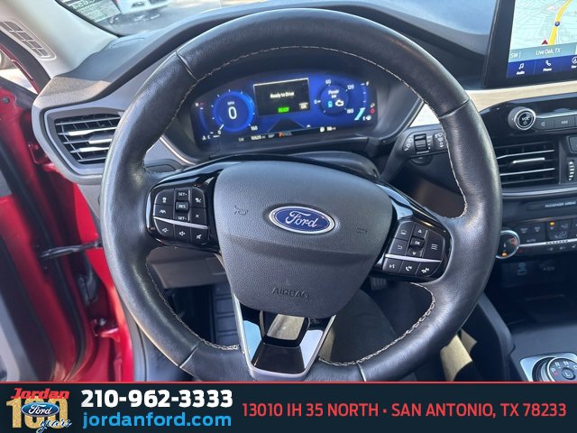 Certified 2022 Ford Escape Titanium w/ Titanium Elite Package image 17
