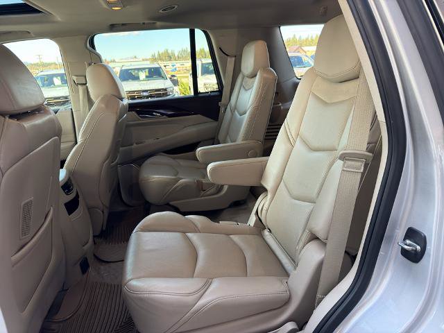 Used 2017 Cadillac Escalade Luxury image 33
