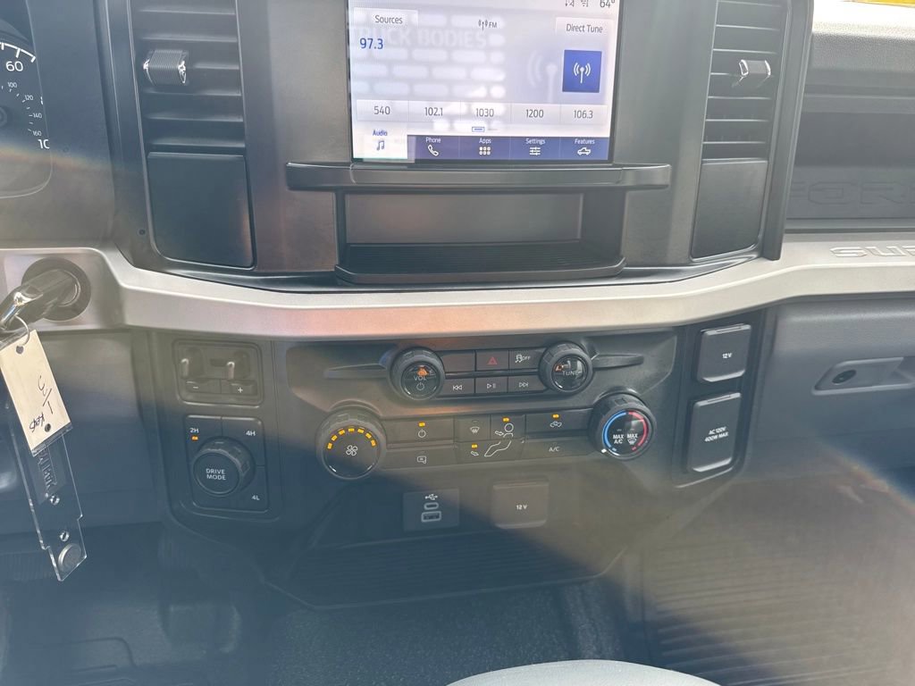 Certified 2025 Ford F350 XL w/ XL Chrome Package image 18