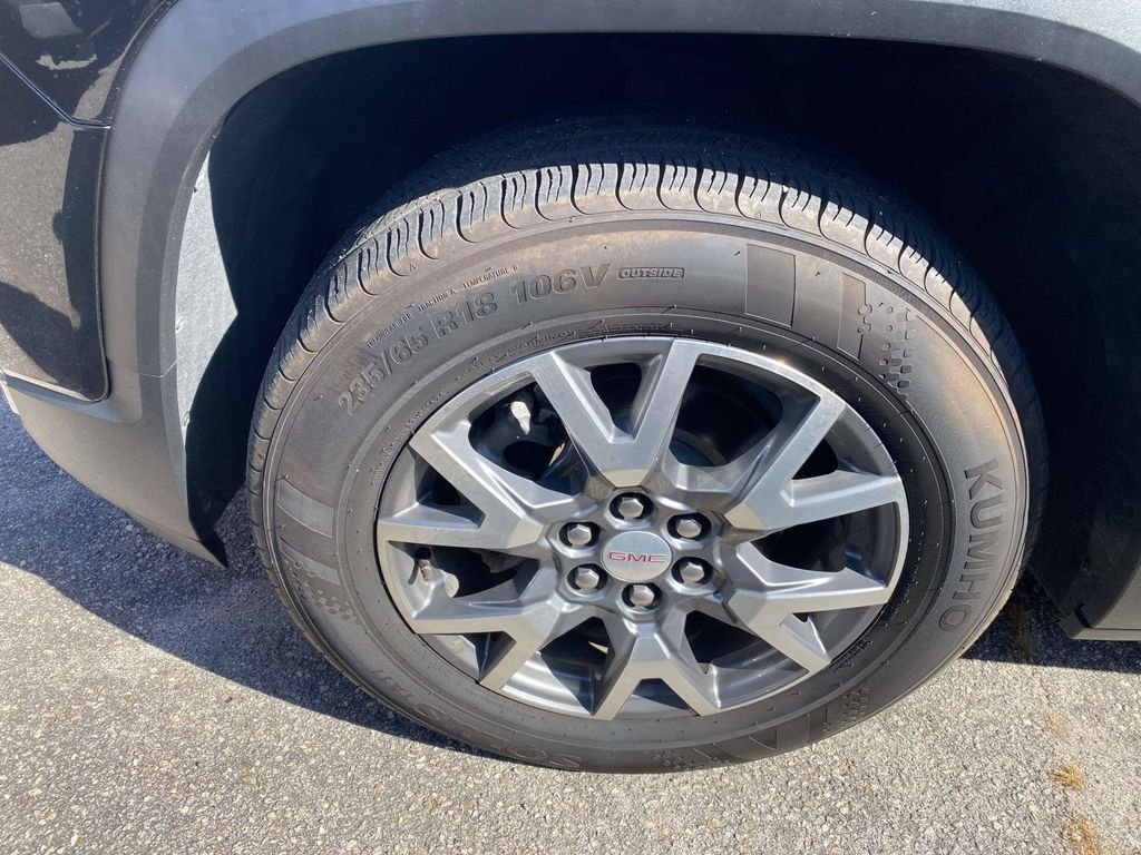 Used 2023 GMC Acadia SLT AWD/4WD image 3