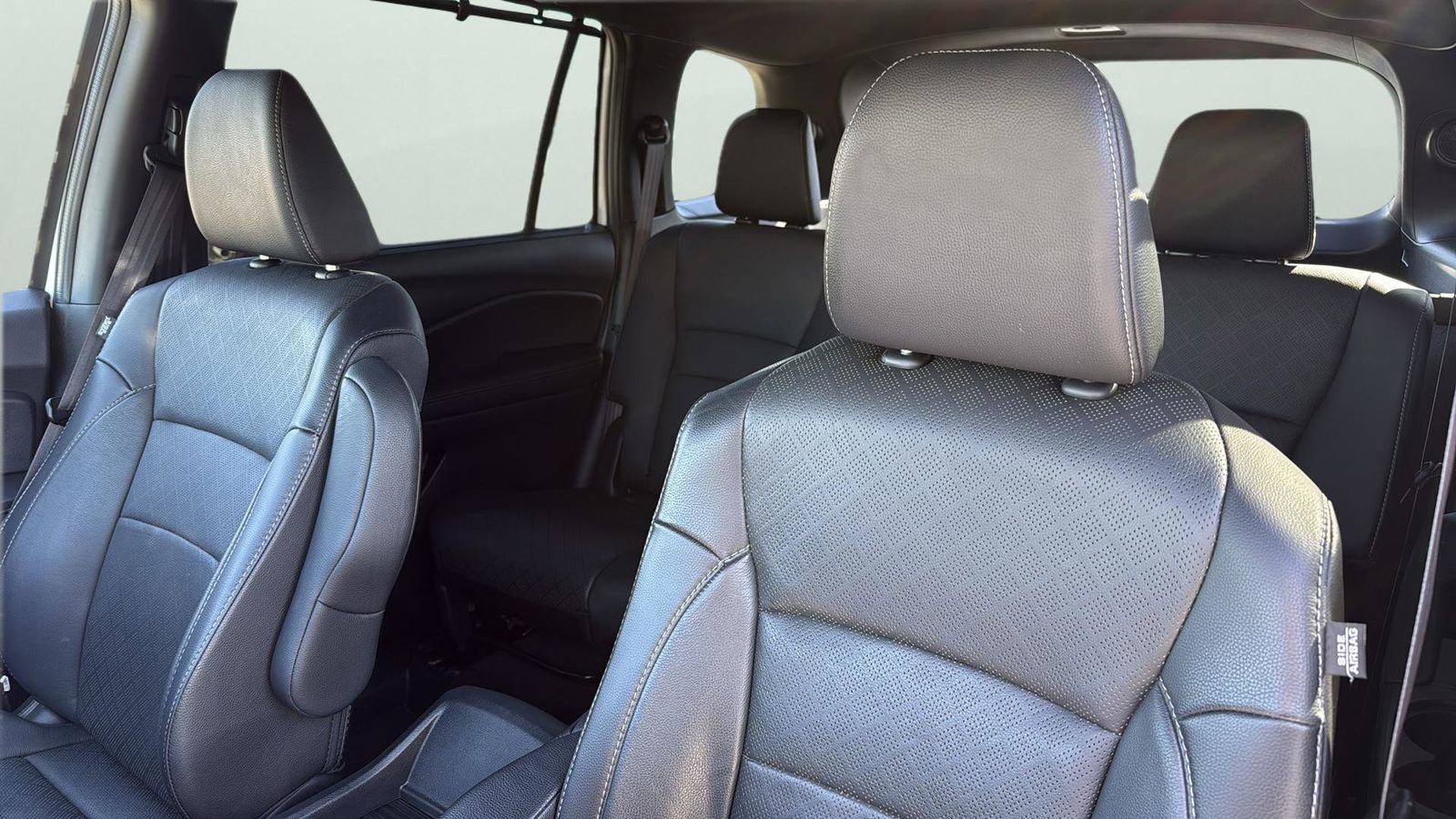 Used 2023 Honda Passport Elite image 10
