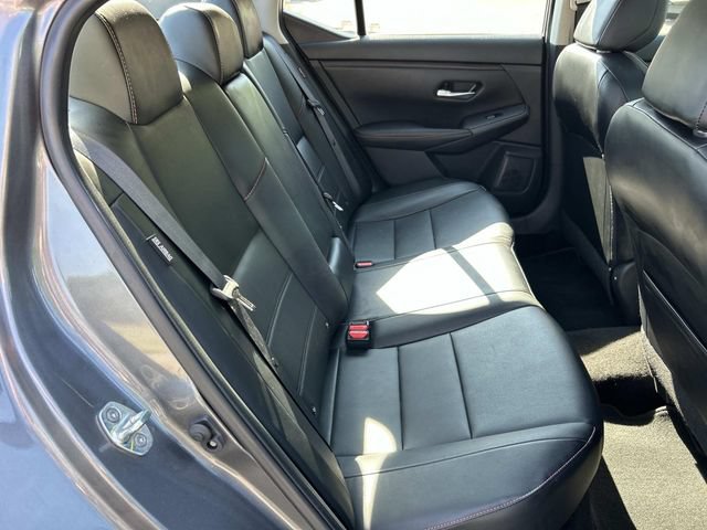 Used 2022 Nissan Sentra SR w/ SR Premium Package FWD image 23