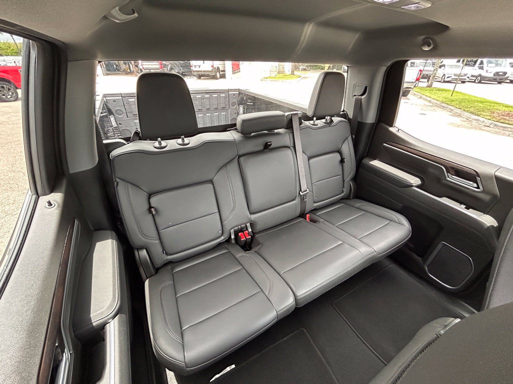 Used 2026 GMC Sierra 1500 SLT RWD image 31