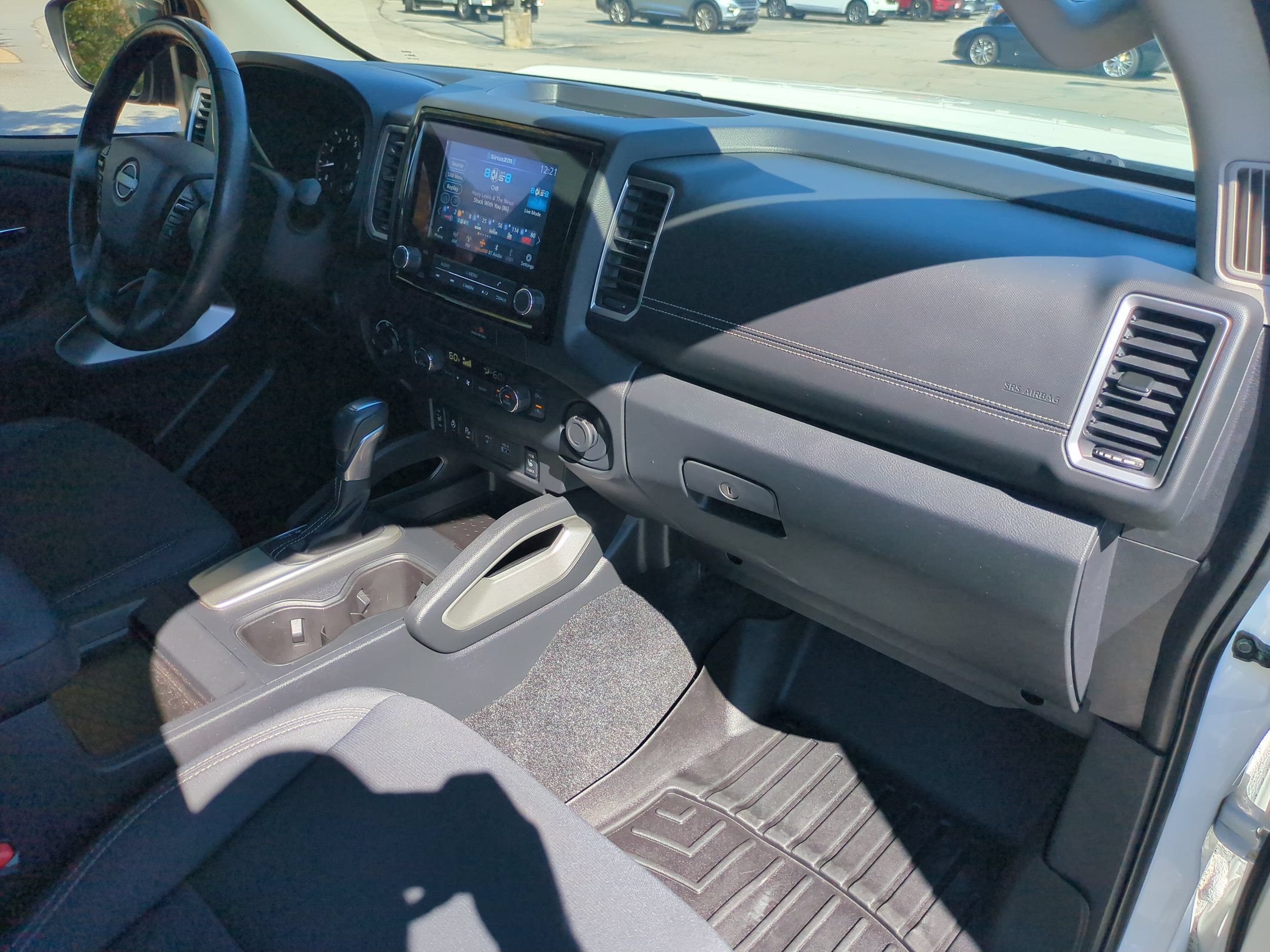 Used 2022 Nissan Frontier SV AWD/4WD image 33