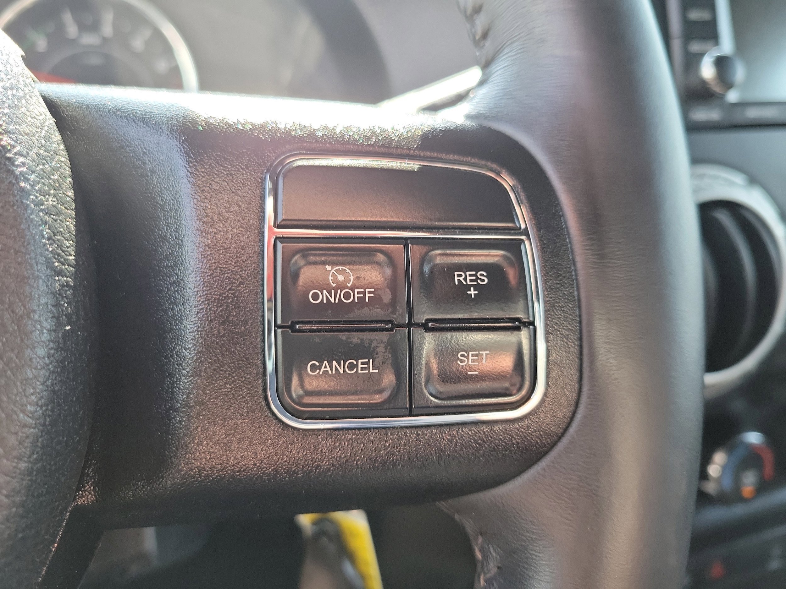 Used 2017 Jeep Wrangler Unlimited Rubicon w/ Connectivity Group AWD/4WD image 20