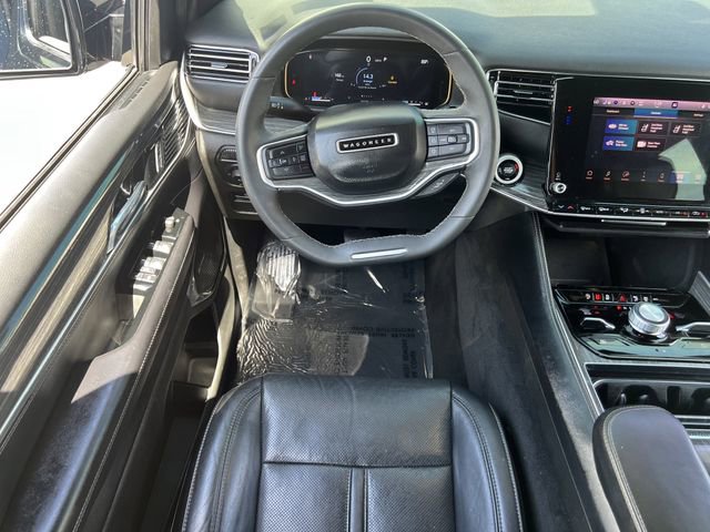 Used 2022 Jeep Wagoneer Series III w/ Premium Group I AWD/4WD image 15