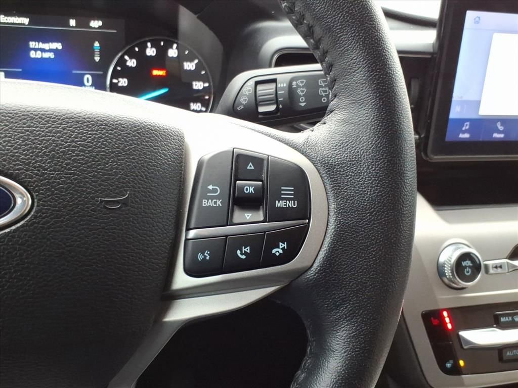 Certified 2022 Ford Explorer XLT w/ Equipment Group 202A image 15