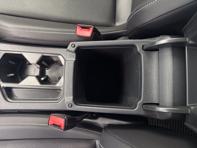 Used 2022 Volkswagen Tiguan SE R-Line AWD/4WD image 10