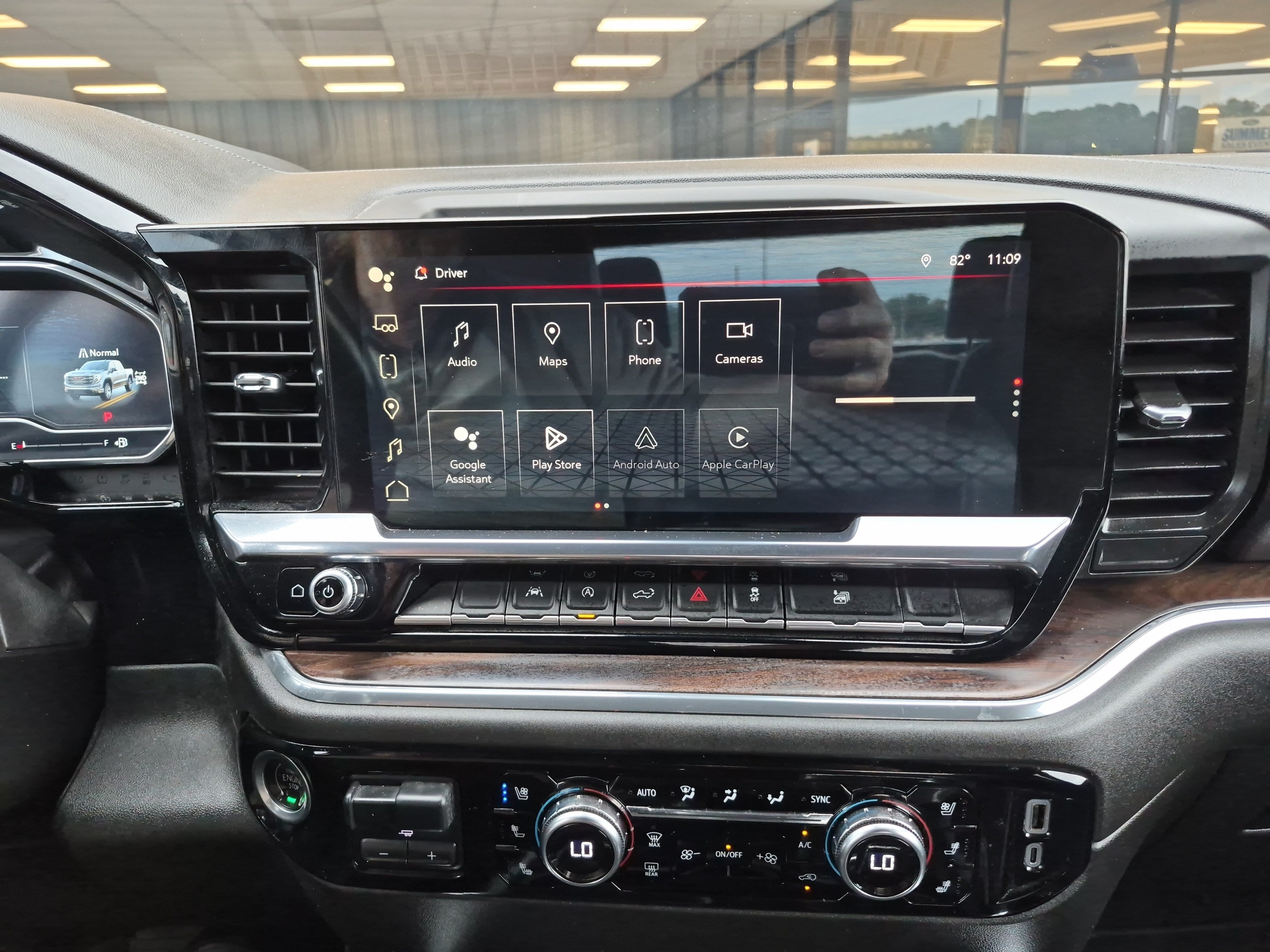 Used 2023 GMC Sierra 1500 SLT w/ SLT Convenience Package AWD/4WD image 40