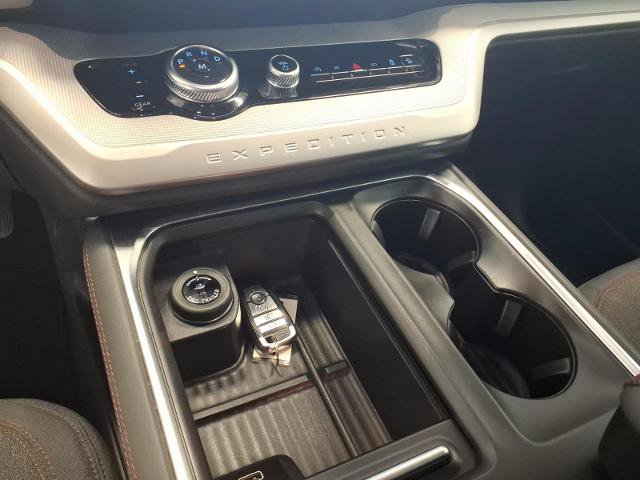 Certified 2025 Ford Expedition Max Active AWD/4WD image 23