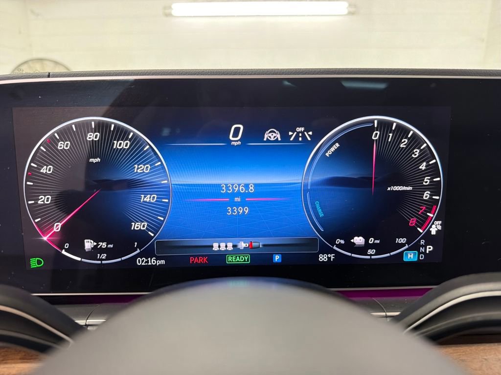 Used 2025 Mercedes-Benz GLE 450e 4MATIC image 24