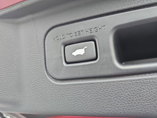 Used 2025 Honda Pilot Touring image 14
