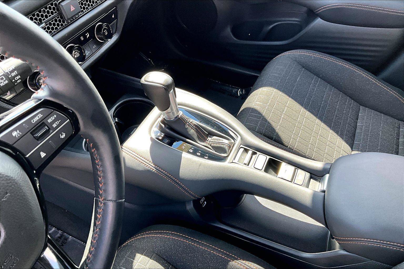 Used 2024 Honda HR-V Sport image 16