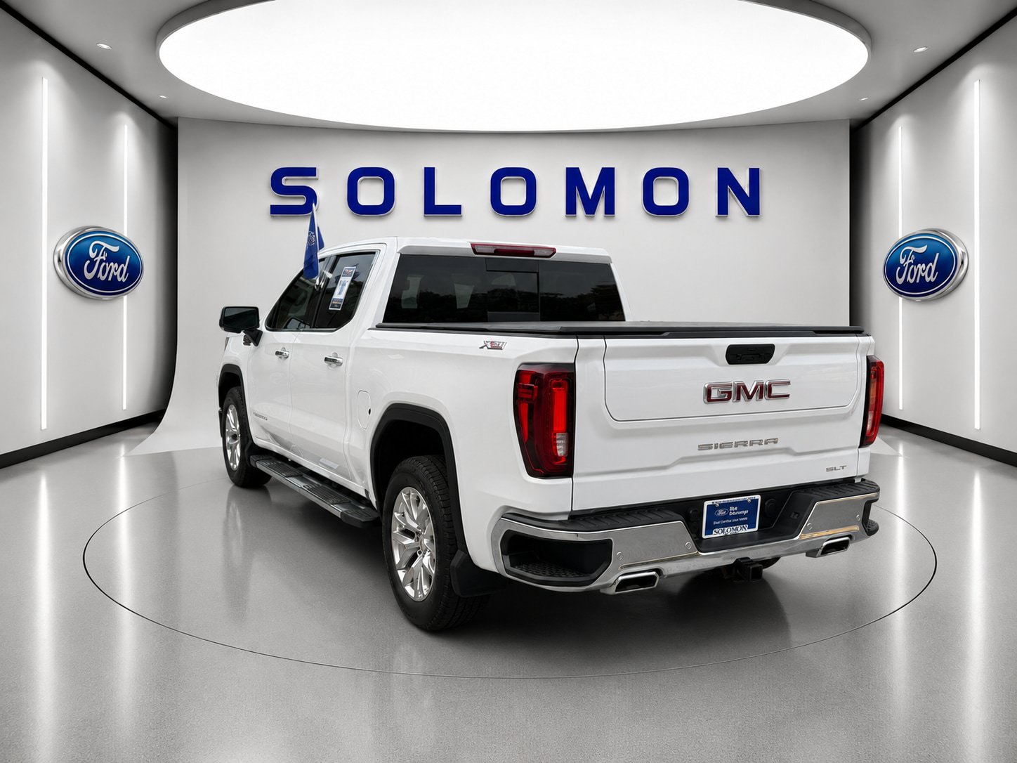 Used 2022 GMC Sierra 1500 SLT w/ SLT Premium Plus Package AWD/4WD image 6