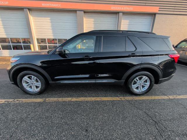 Certified 2023 Ford Explorer XLT w/ Equipment Group 202A image 2