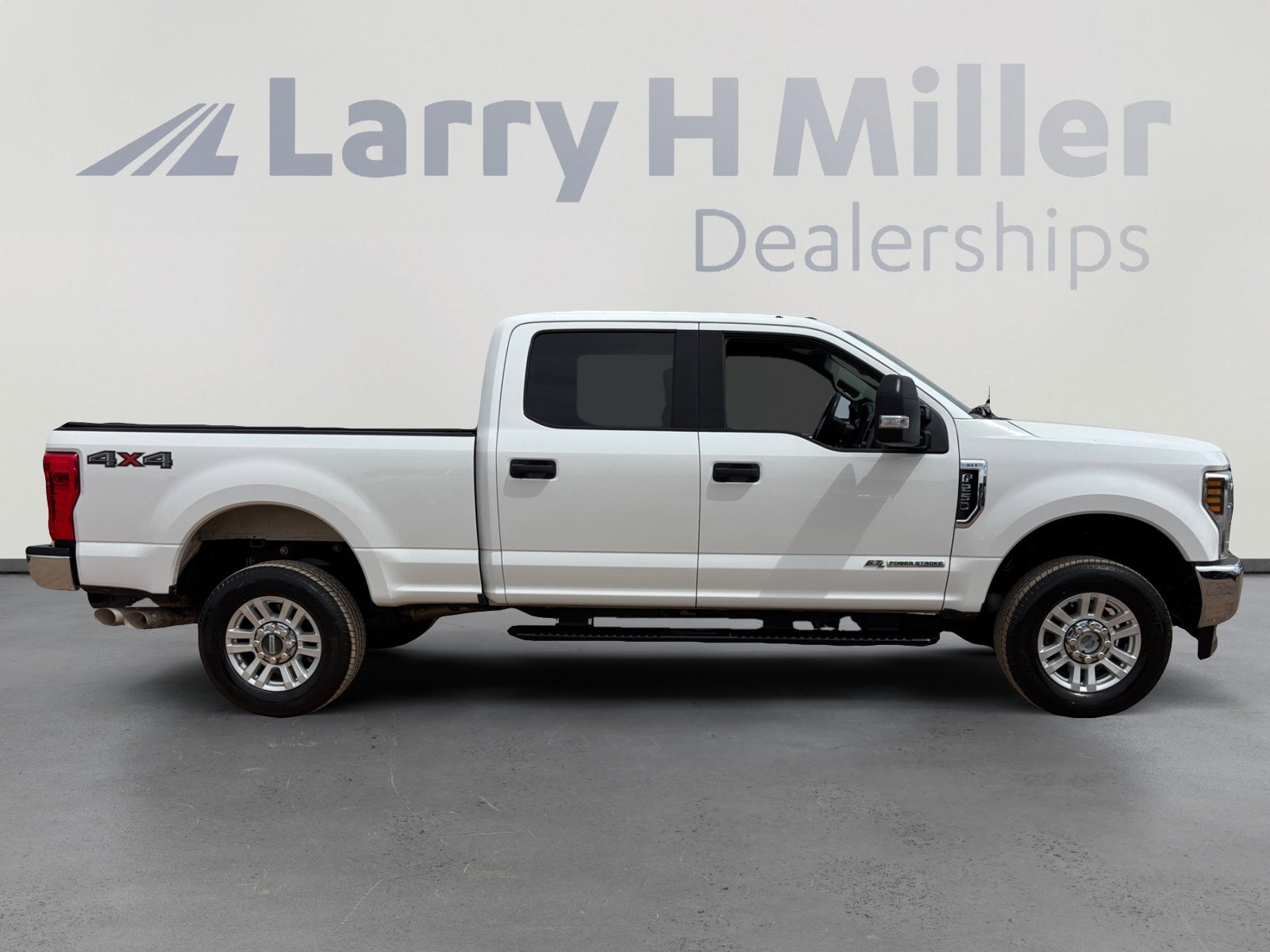 Certified 2019 Ford F250 XLT AWD/4WD image 6