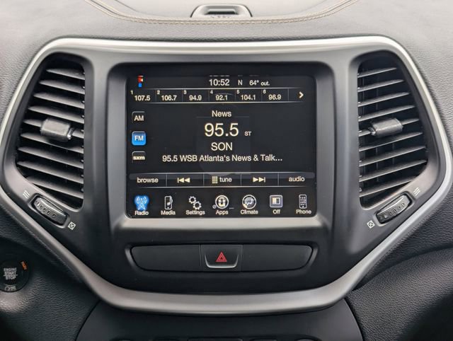 Used 2018 Jeep Cherokee Latitude Plus image 17