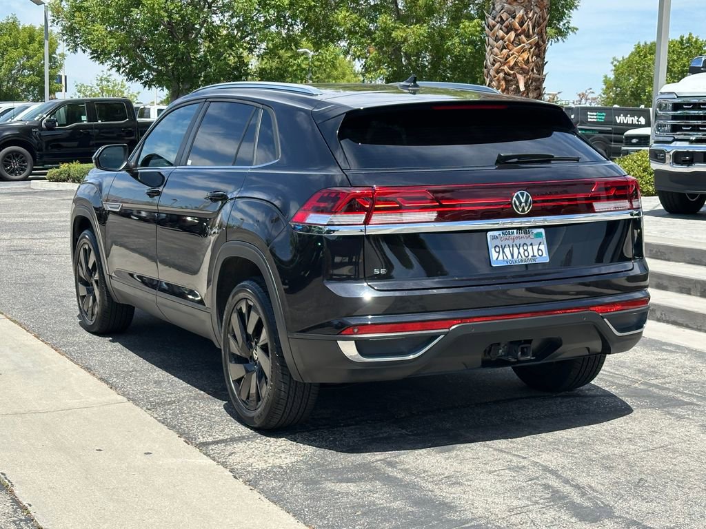 Used 2024 Volkswagen Atlas Cross Sport SE FWD image 4