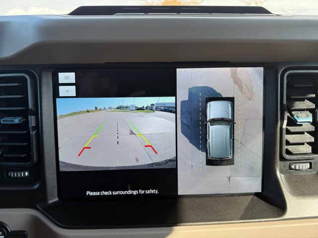 Certified 2023 Ford Bronco Wildtrak image 4