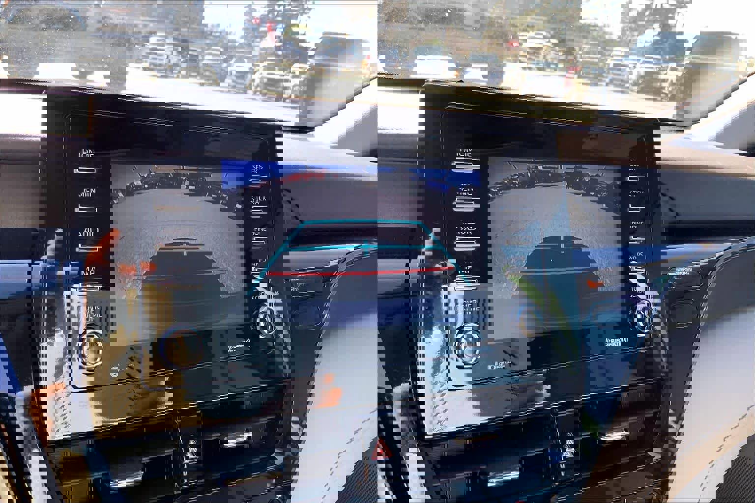 Used 2023 Toyota Camry SE image 28