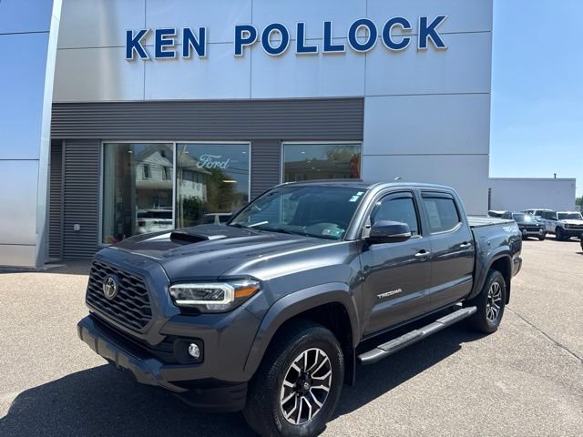 Used 2021 Toyota Tacoma TRD Sport w/ Technology Package AWD/4WD image 2