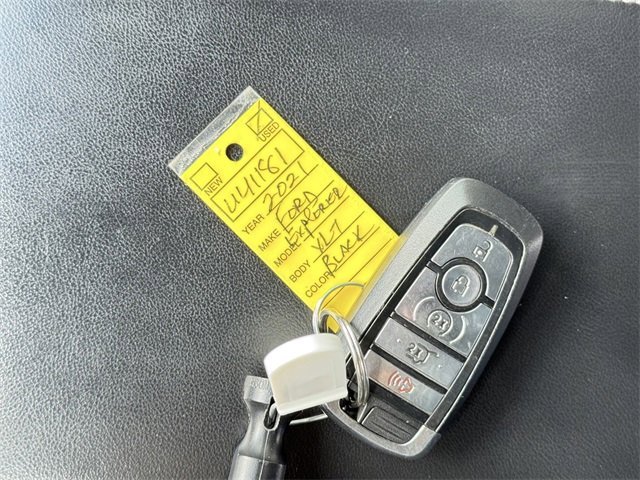 Certified 2021 Ford Explorer XLT w/ Equipment Group 202A image 15