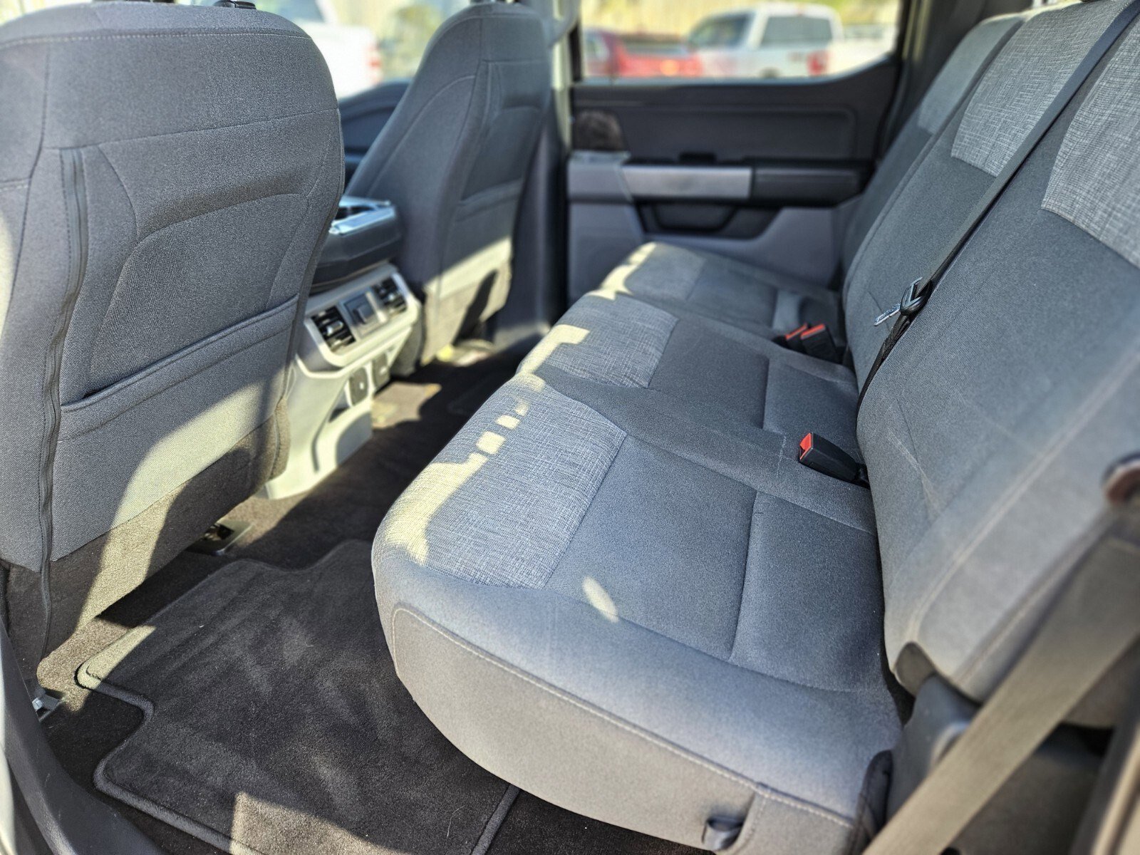 Certified 2022 Ford F150 XLT w/ Equipment Group 302A High image 18