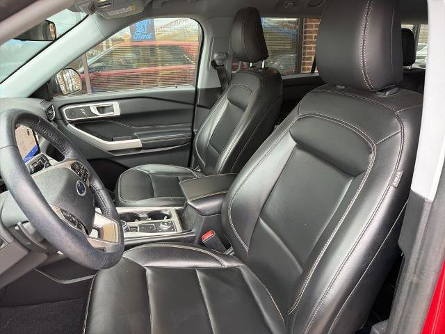 Certified 2021 Ford Explorer XLT w/ Equipment Group 202A image 8
