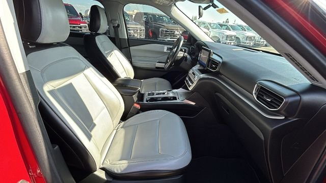Certified 2021 Ford Explorer XLT w/ Equipment Group 202A RWD image 11