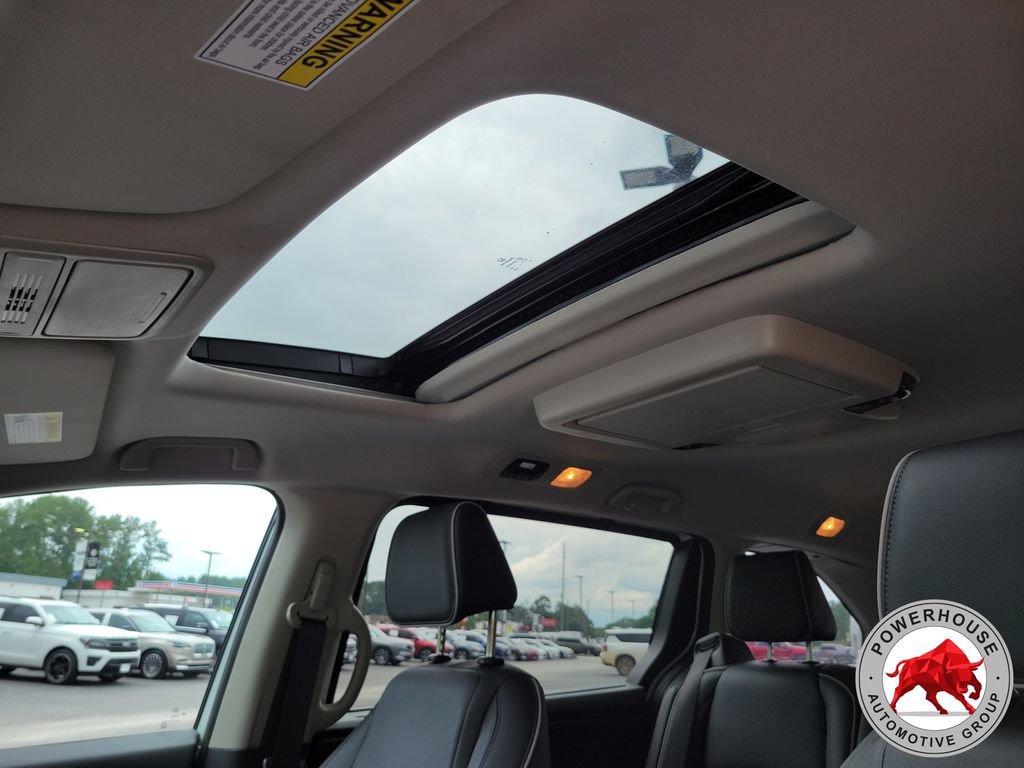 Used 2025 Honda Odyssey Touring image 25