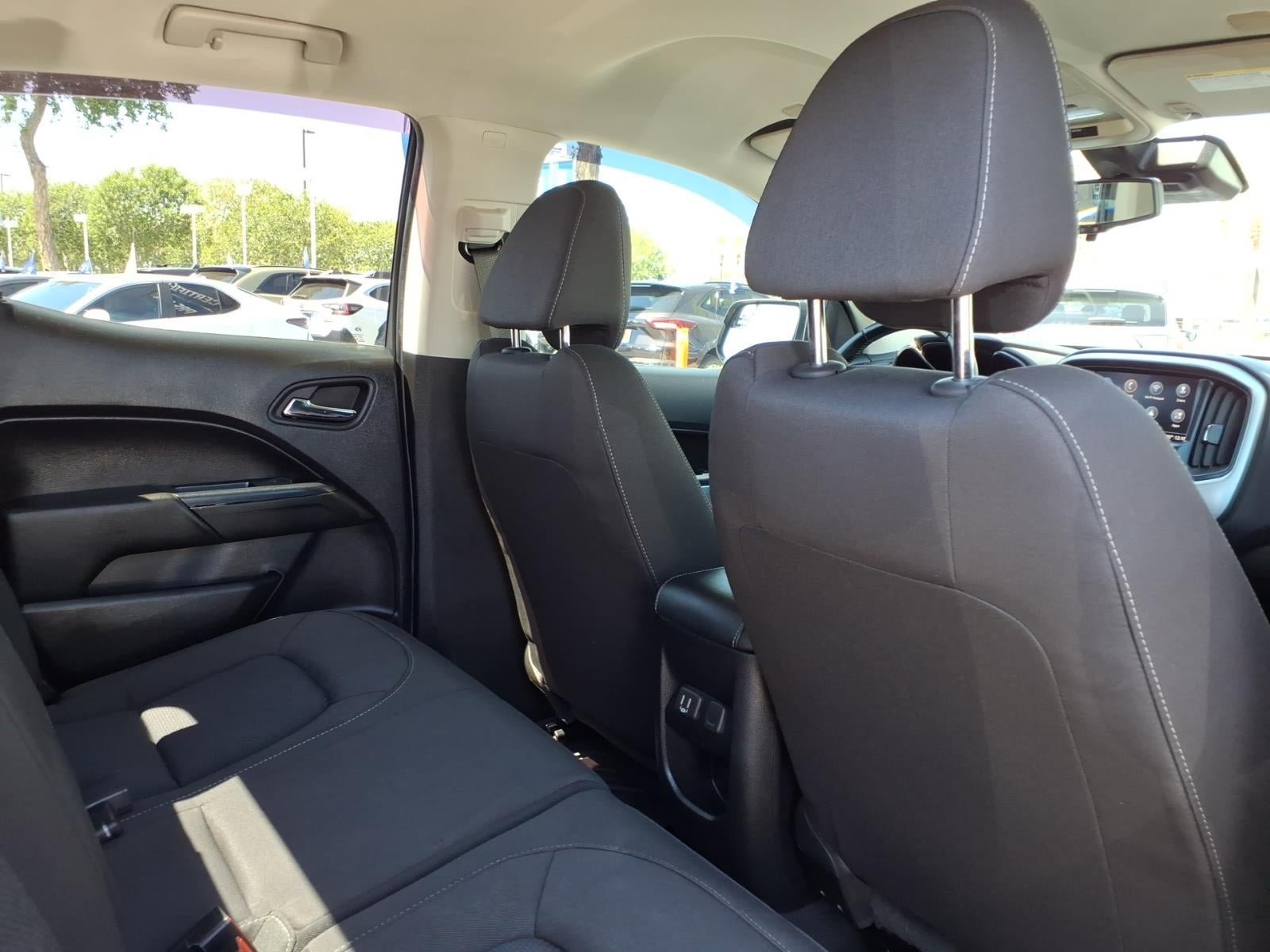 Used 2020 Chevrolet Colorado LT w/ Safety Package RWD image 13