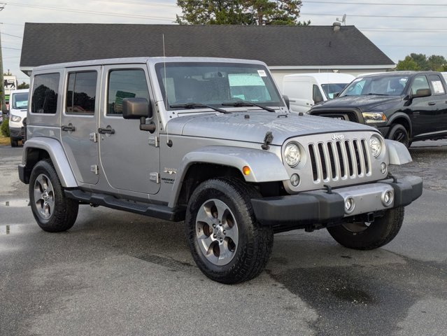 Used 2017 Jeep Wrangler Unlimited Sahara w/ Connectivity Group image 7