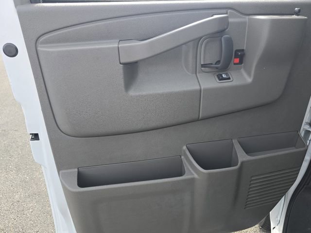 Used 2024 Chevrolet Express 2500 w/ Driver Convenience Package image 20