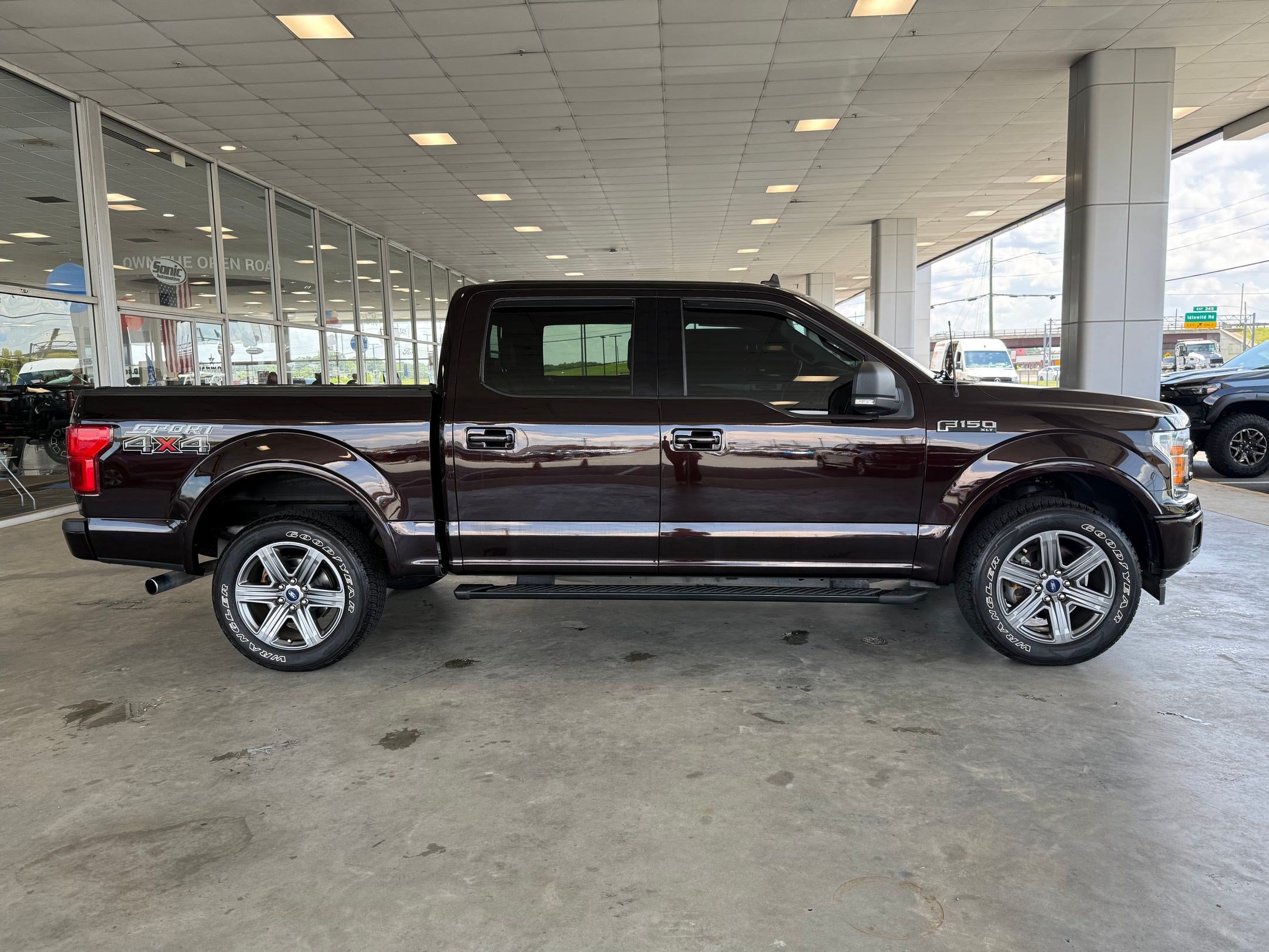 Certified 2019 Ford F150 XLT w/ Equipment Group 302A Luxury AWD/4WD image 7