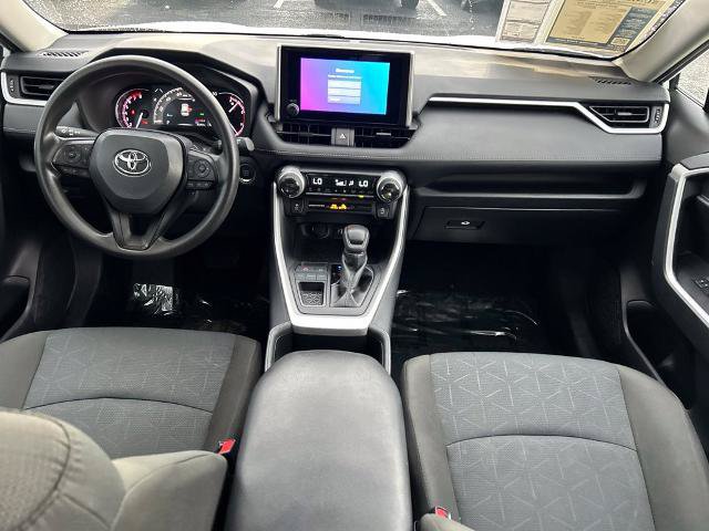 Used 2025 Toyota RAV4 XLE FWD image 11