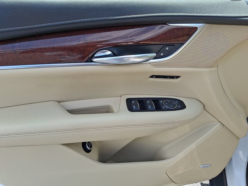 Used 2019 Cadillac XT5 Luxury AWD/4WD image 12
