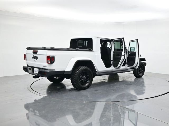 Used 2025 Jeep Gladiator Sport AWD/4WD image 47