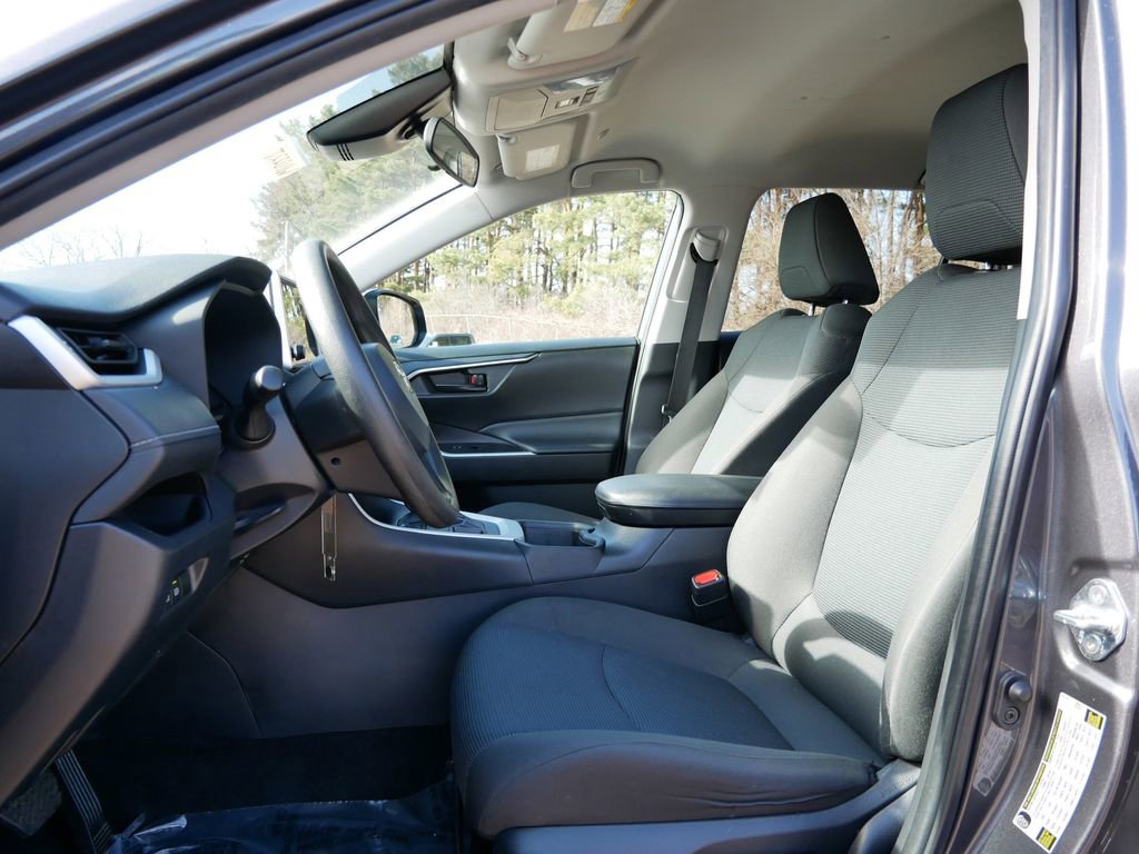 Used 2024 Toyota RAV4 LE image 14