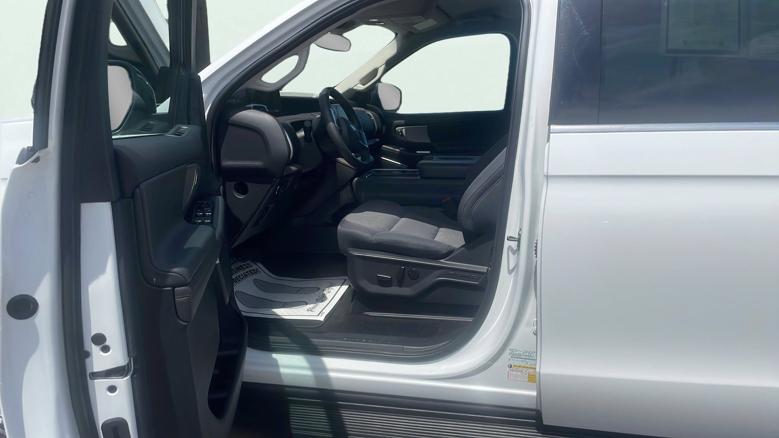 Certified 2025 Ford Expedition Max Active AWD/4WD image 11