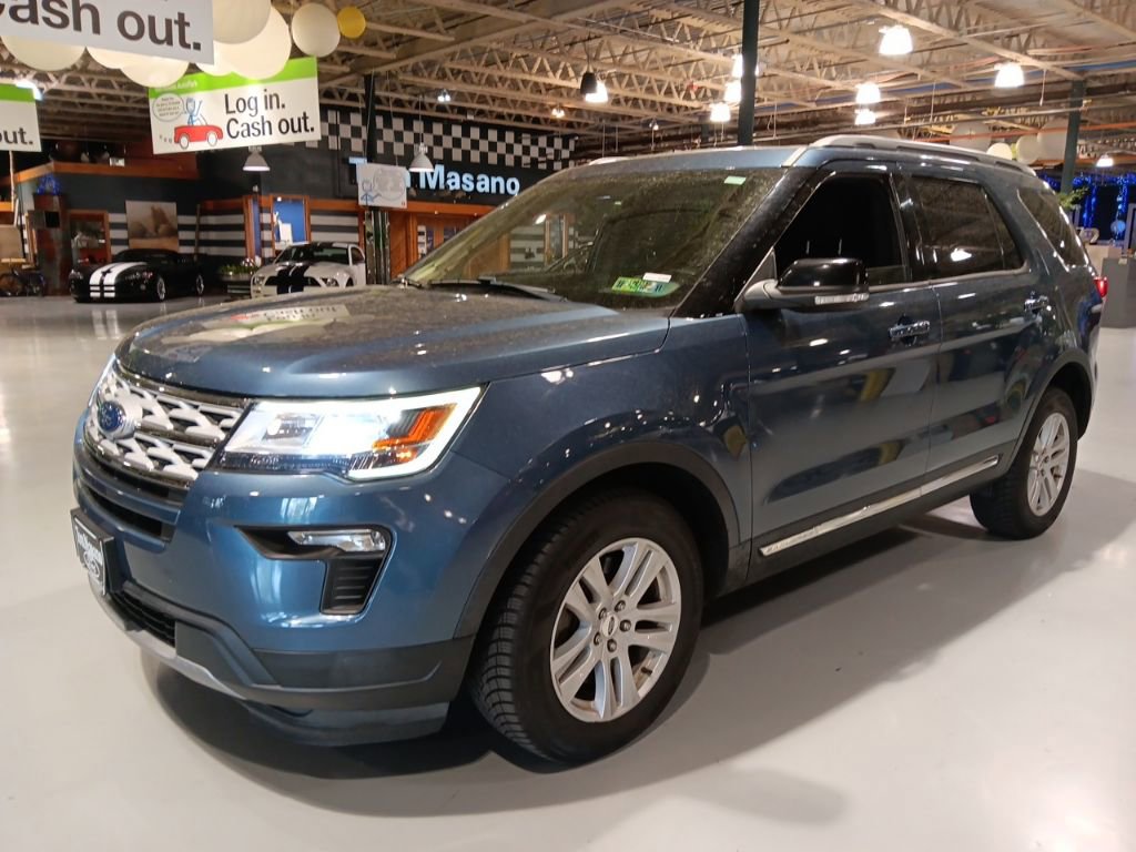 Certified 2018 Ford Explorer XLT w/ Equipment Group 201A image 1
