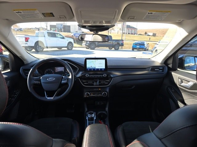 Certified 2022 Ford Escape SEL w/ SEL Stealth AWD Package image 14