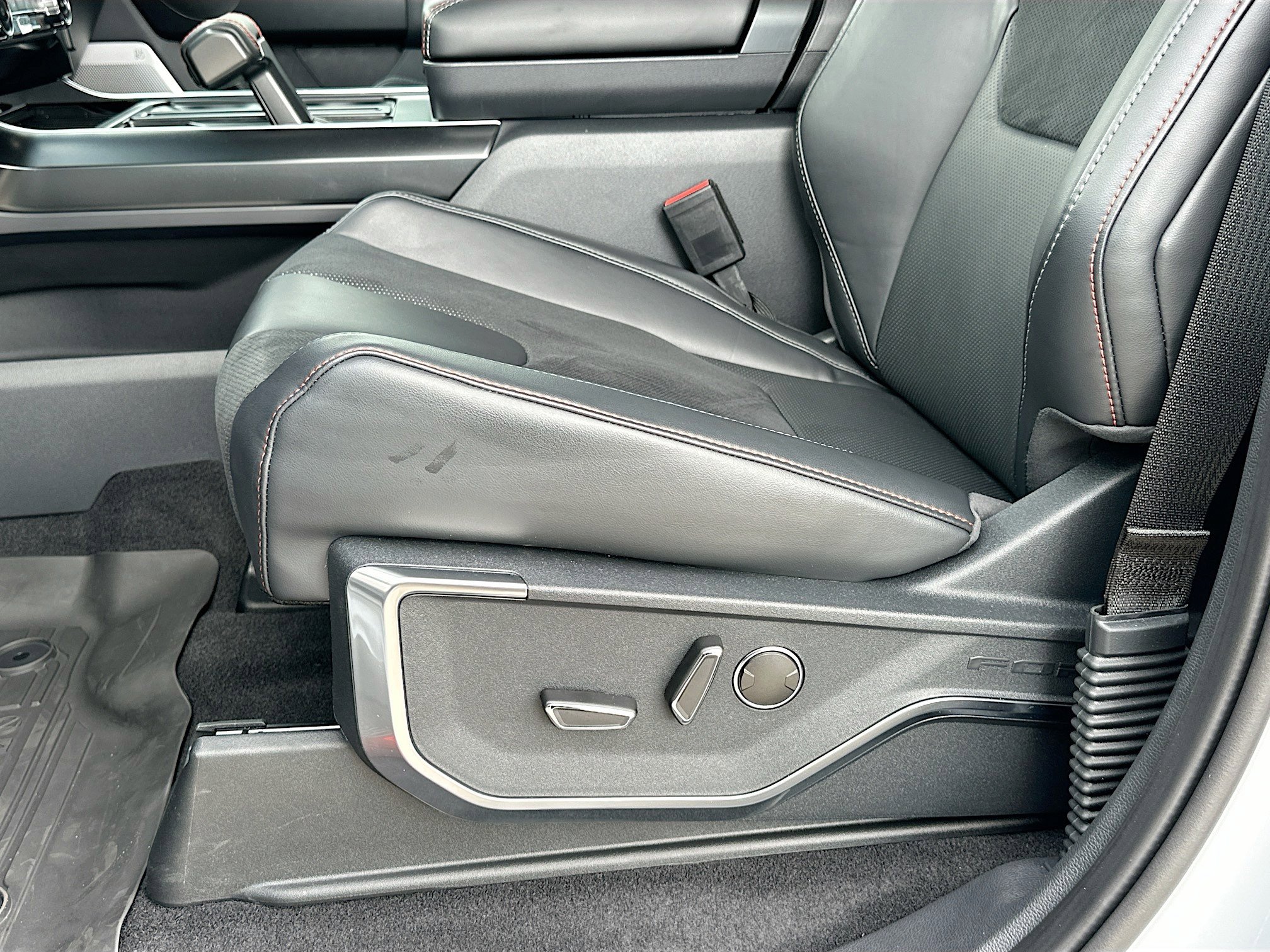 Certified 2025 Ford F150 Raptor AWD/4WD image 20