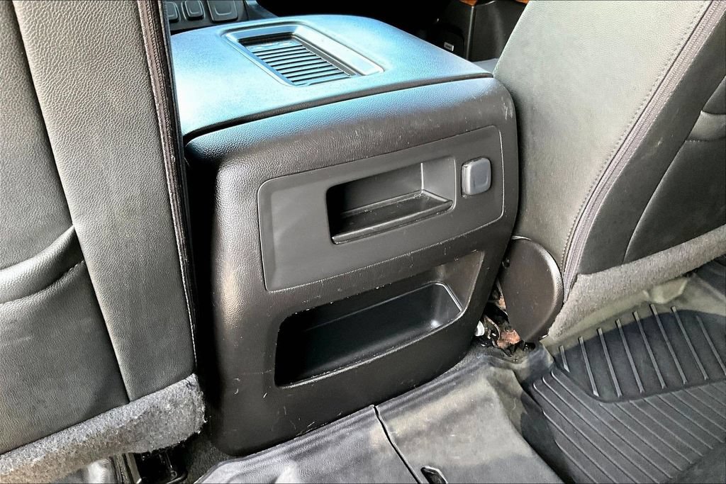Used 2017 Chevrolet Silverado 1500 High Country RWD image 13