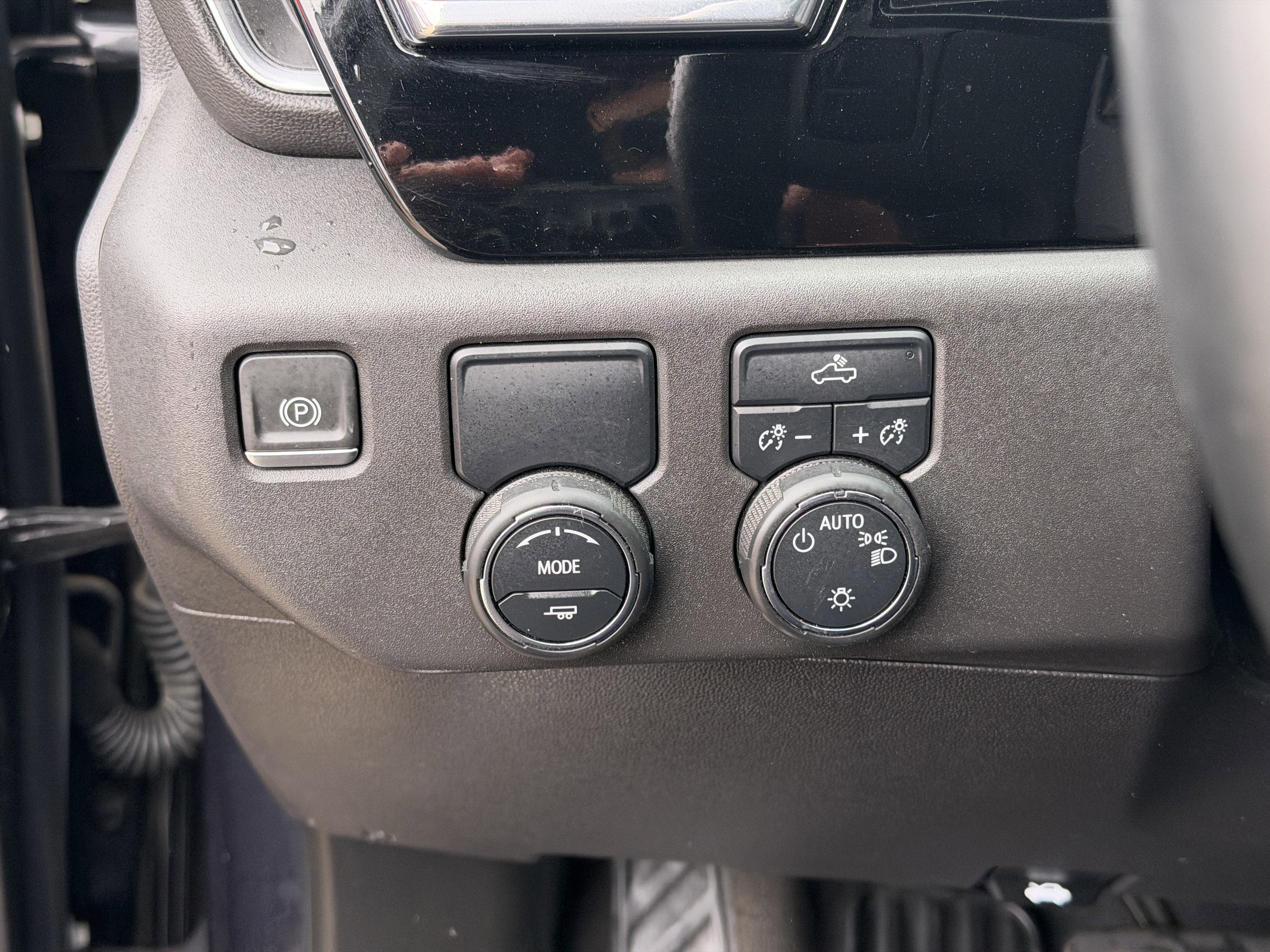 Used 2024 Chevrolet Silverado 1500 LT image 22