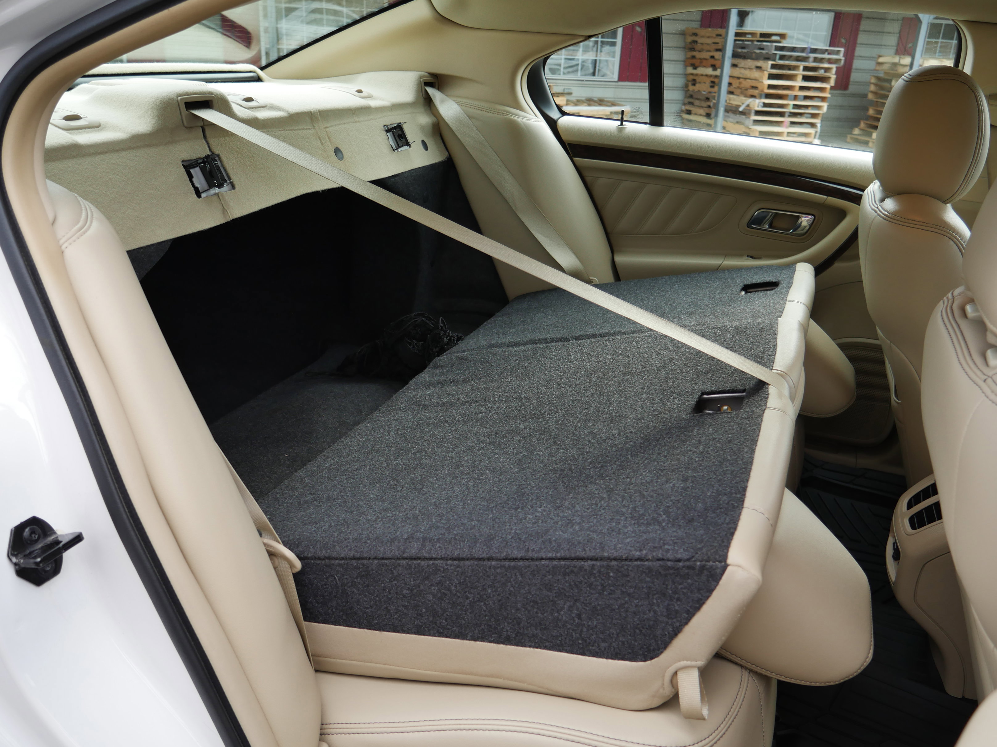 Certified 2017 Ford Taurus Limited image 32