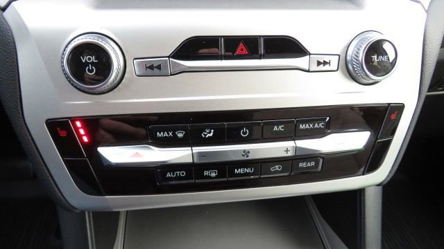 Certified 2021 Ford Explorer XLT image 15