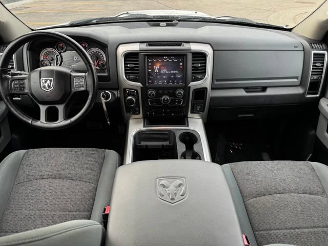Used 2018 RAM 1500 SLT AWD/4WD image 11