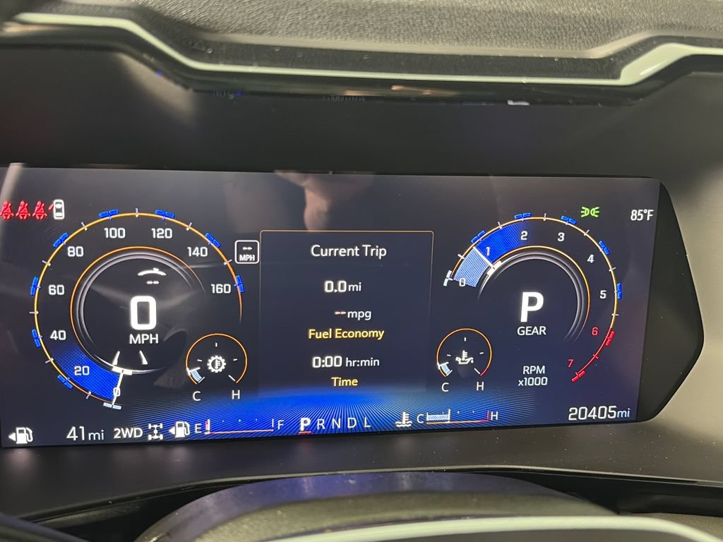 Used 2025 Chevrolet Colorado ZR2 w/ Technology Package AWD/4WD image 15