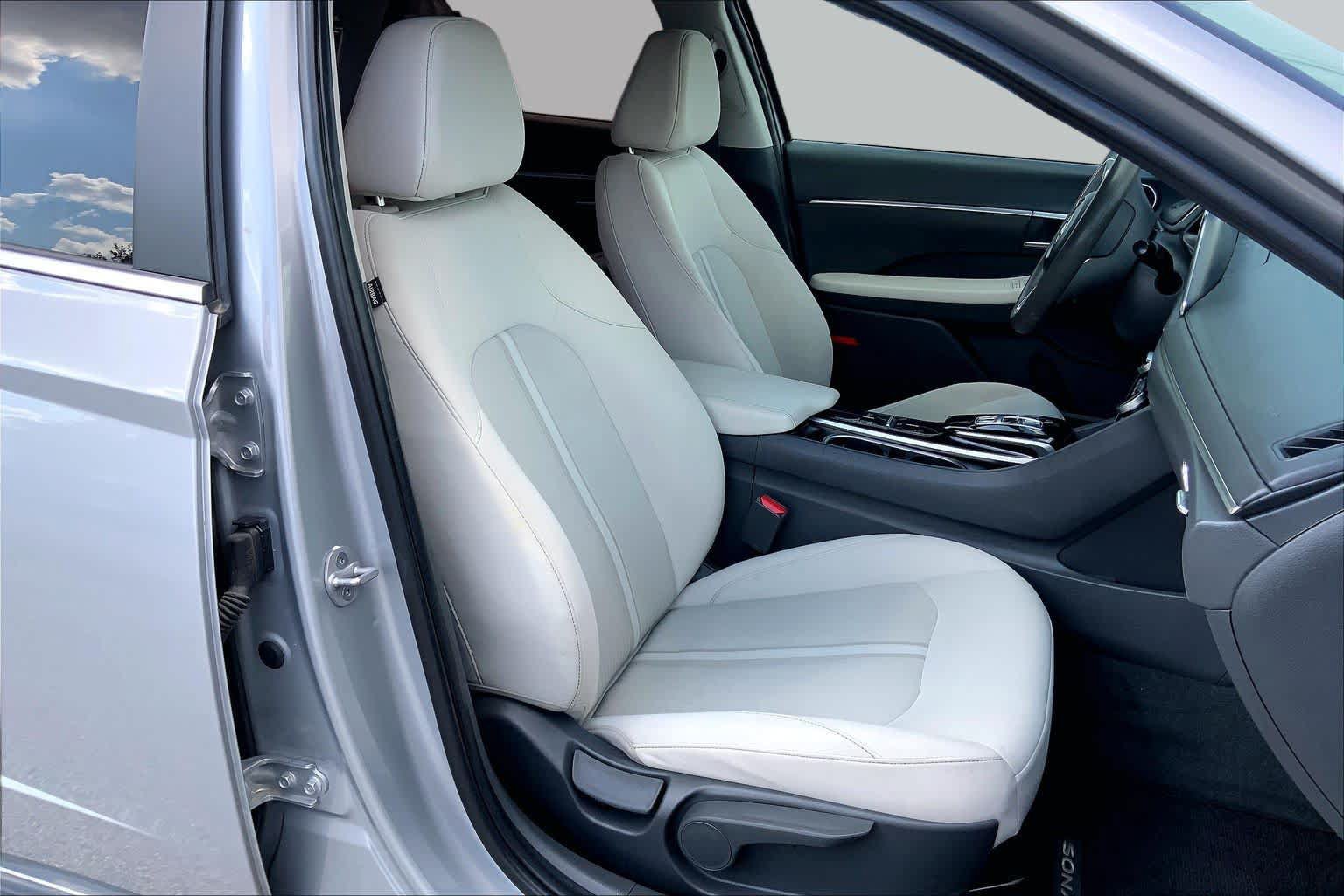 Used 2023 Hyundai Sonata SEL w/ Cargo Package FWD image 9