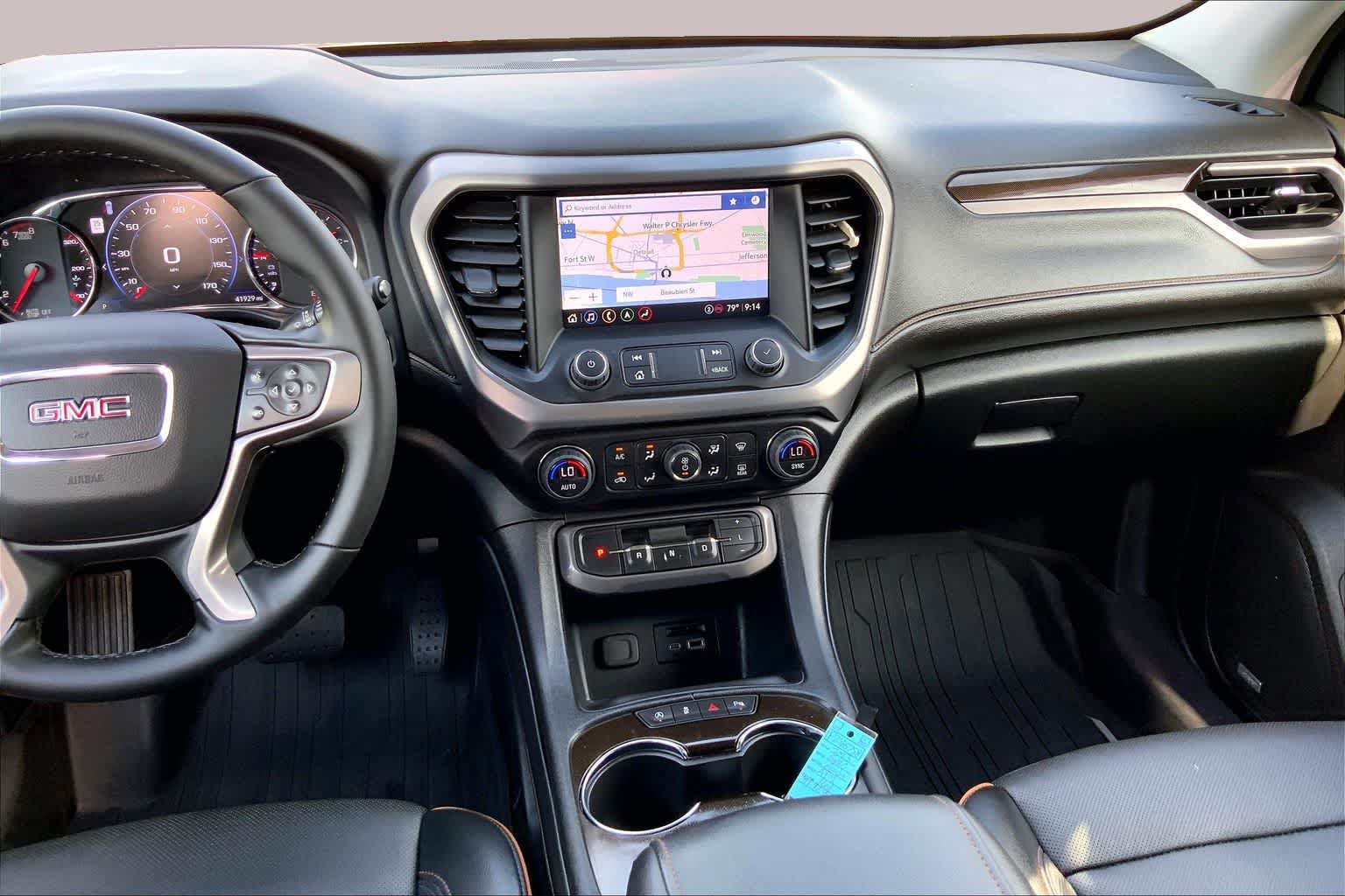 Used 2023 GMC Acadia AT4 w/ Technology Package AWD/4WD image 7